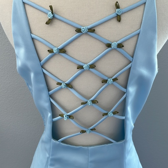 Light blue formal dress - Picture 8 of 10